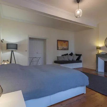 Chambres D'hotes La Tarabelloise Couette-café *