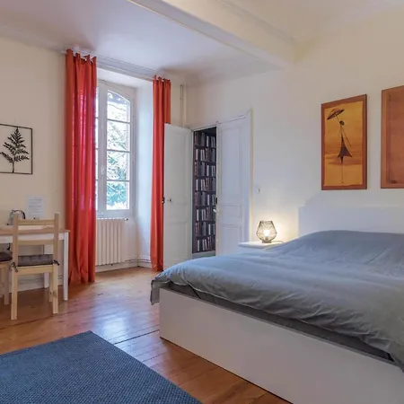 Chambres D'hotes La Tarabelloise Oda ve Kahvaltı Tarabel